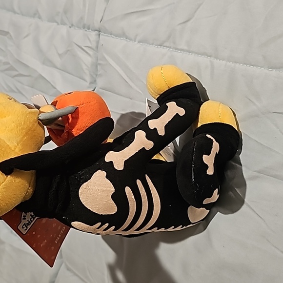NWT Disney Halloween Tricks and Treats 2020 Pluto plush - Picture 4 of 7